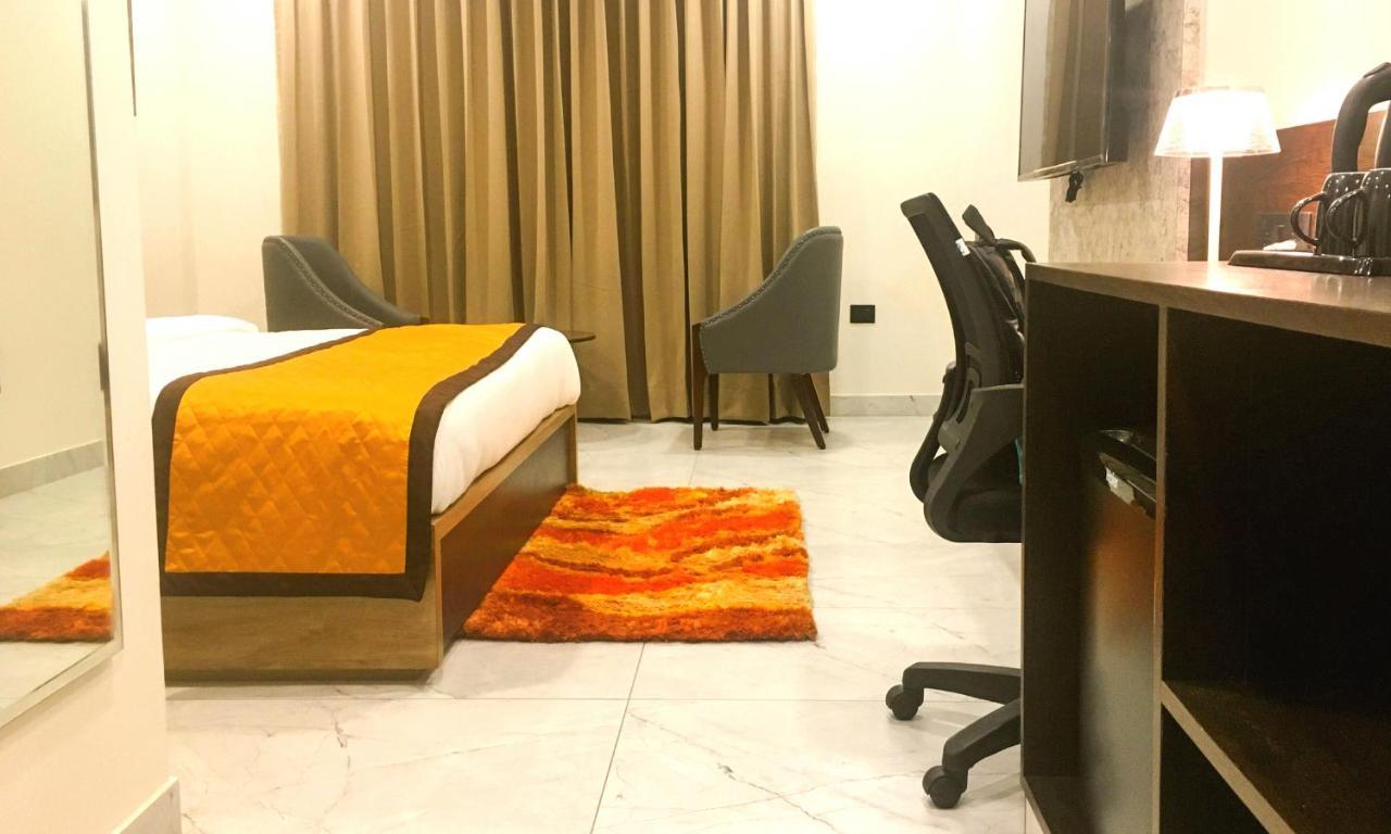 Hotel Aksh Inn Jaipur Buitenkant foto